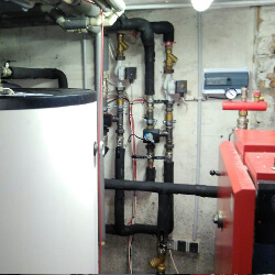 Kalvis 20 kW katla pārbūve ar PellasX Mini 26 kW granulu degli Berģos
