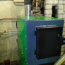 Apkures katls AGB 25 kW ar PellasX REVO 26 granulu degli Līčos